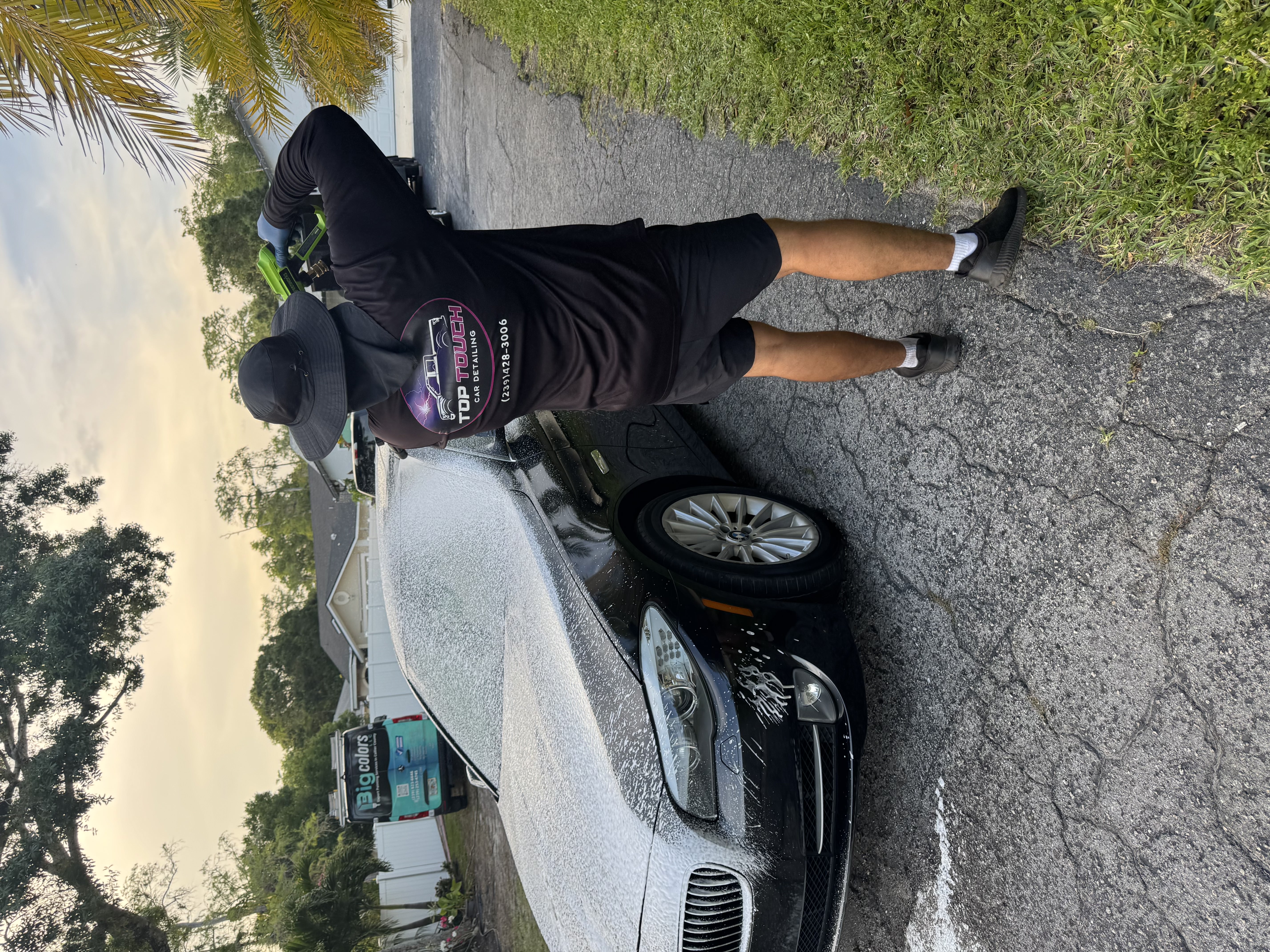 Car detailing professional